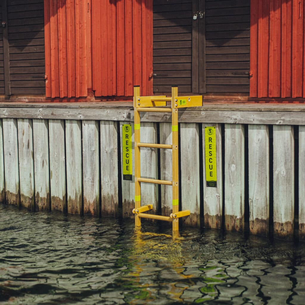 Pelastustikkaat, keltainen lasikuitu